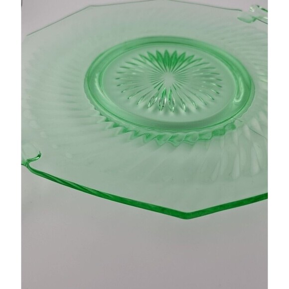 Uranium Glass - Imperial Twisted Optic Cake Plate 11in diameter - Picture 11 of 14